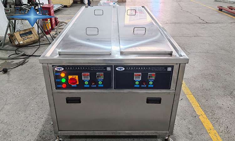超聲波清洗機的機油選擇：類型、特性與應用指南